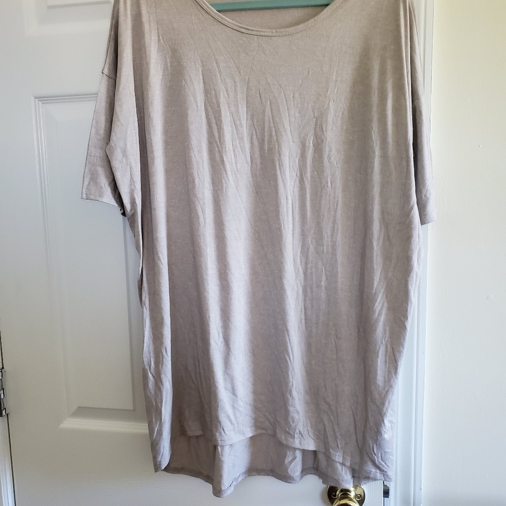 Lularoe Beige/Tan Itma Top...Med. New w/out Tags